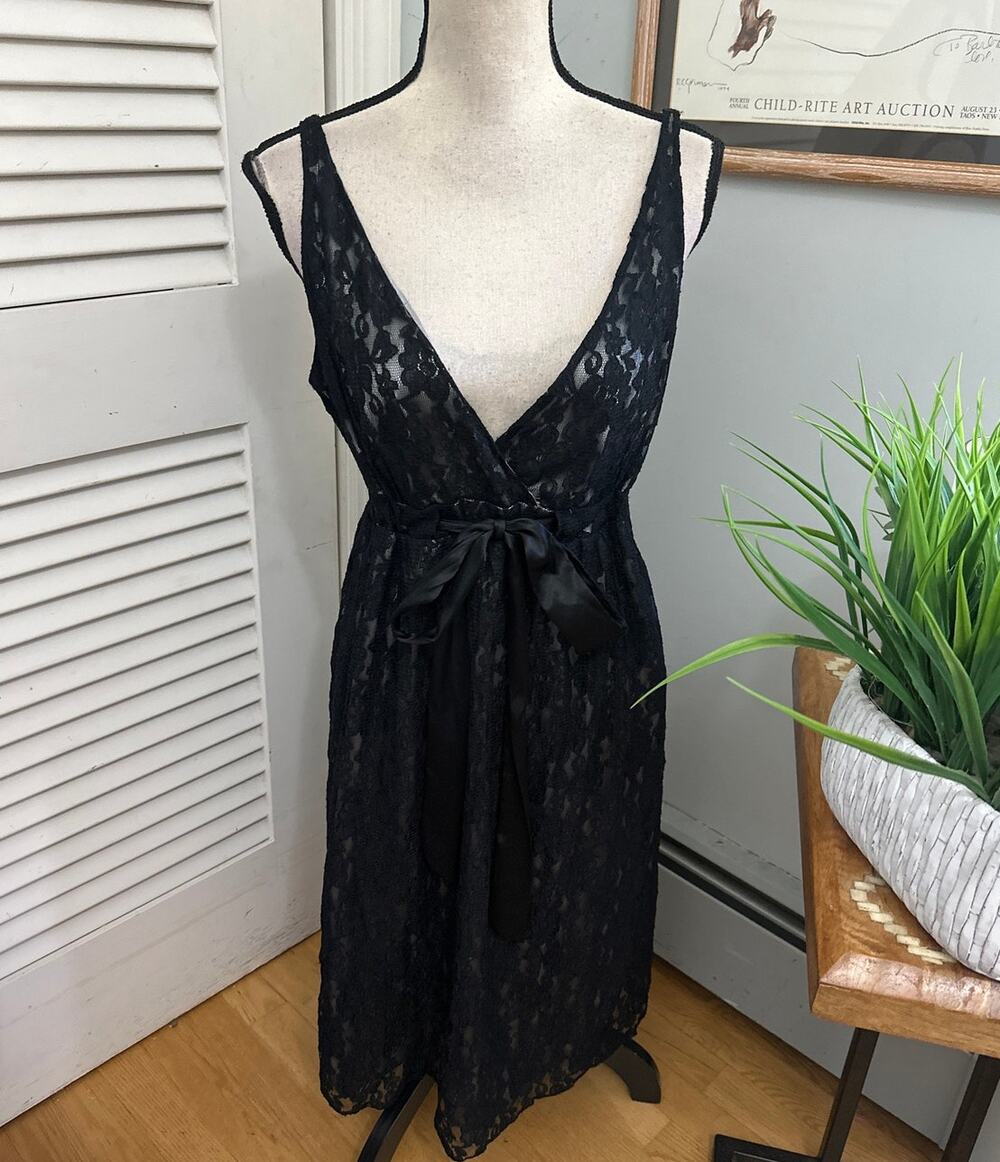 Vintage New York & Co Dress 8 Black Lace Babydoll Dainty Cocktail Retro Y2K